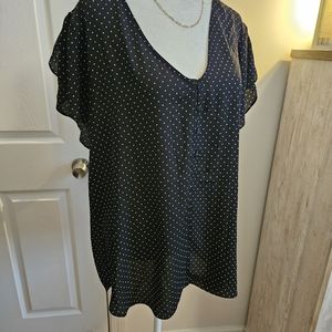 PHILOSOPHY | NWOT Short Sleeve Polka Dot Vneck Button Closure Blouse SZ 1X